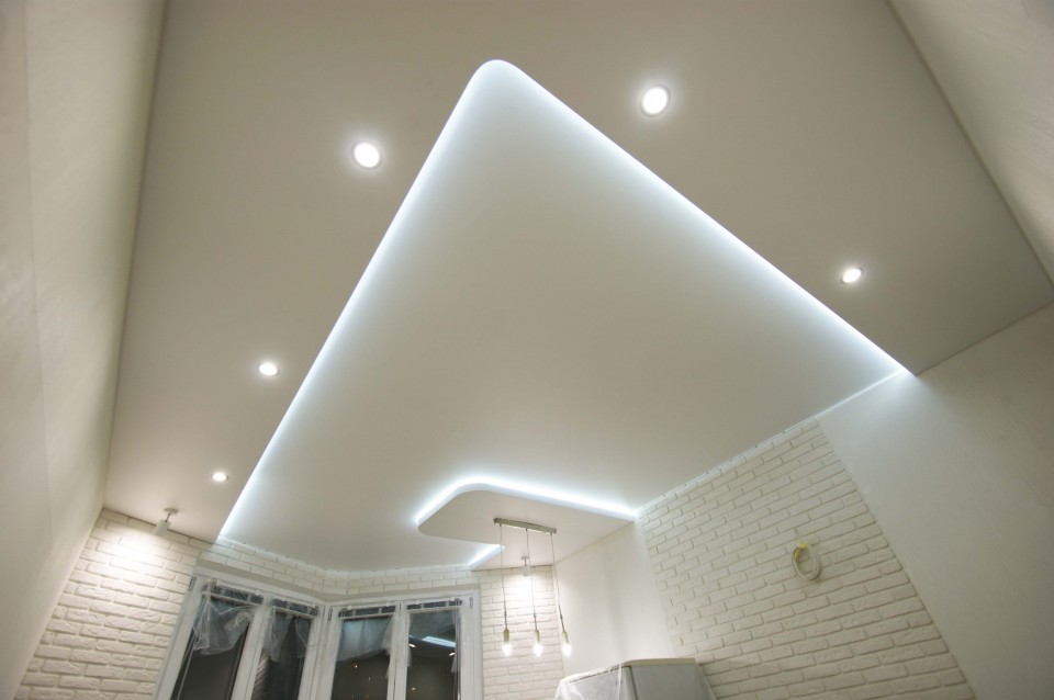 Заказать парящие натяжные потолки в г. Рудня